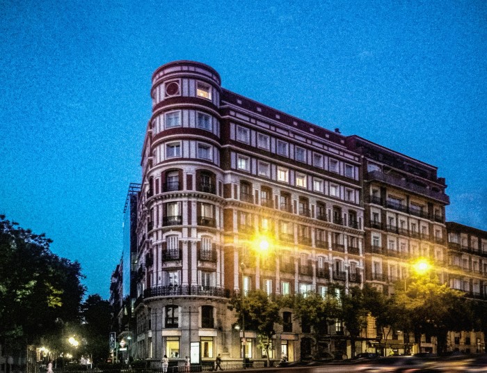 fotografia edificio fachada barrio rico salamanca ventanas hogares arquitectura paisaje urbano siuacionismo psicogeografia antonio beltran